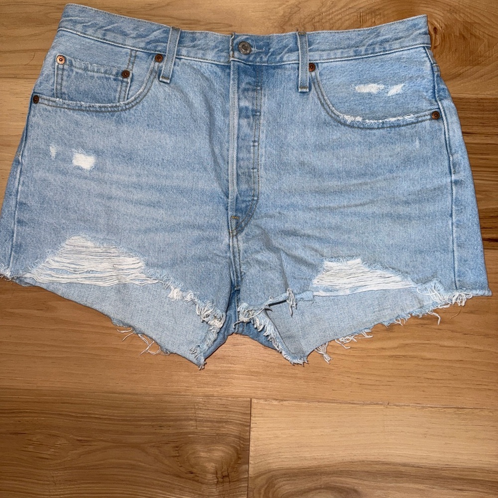 Women’s Levi’s Jean shorts size 33 waist